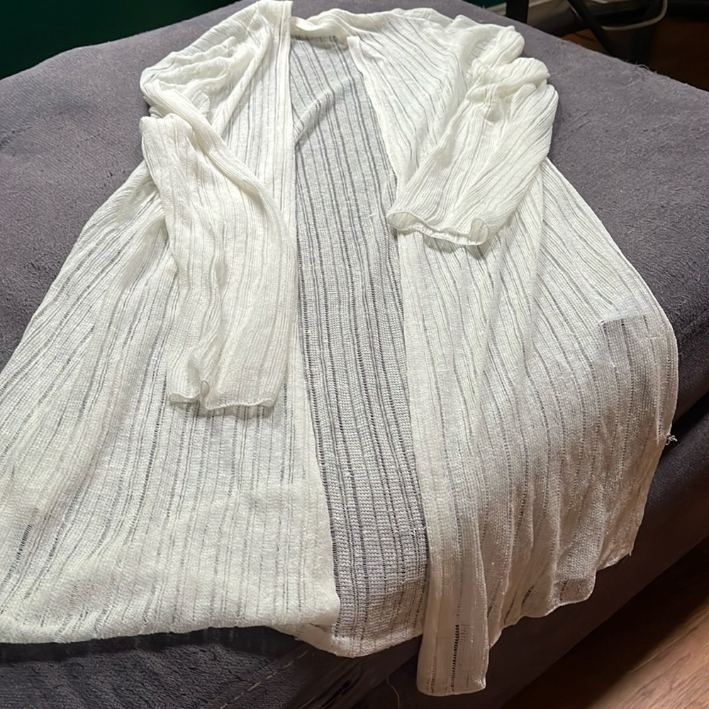 Eileen Fisher long cardigan made of Italian yarn.  Women’s medium. GUC